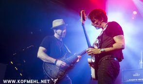 Steve Vai 19