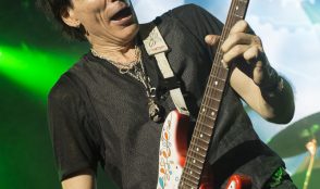 Steve Vai 27