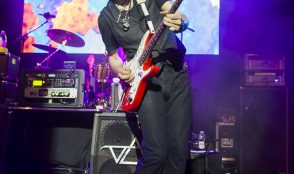 Steve Vai 28