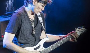 Steve Vai 39