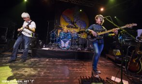 Barclay James Harvest feat. John Lees (UK) 2